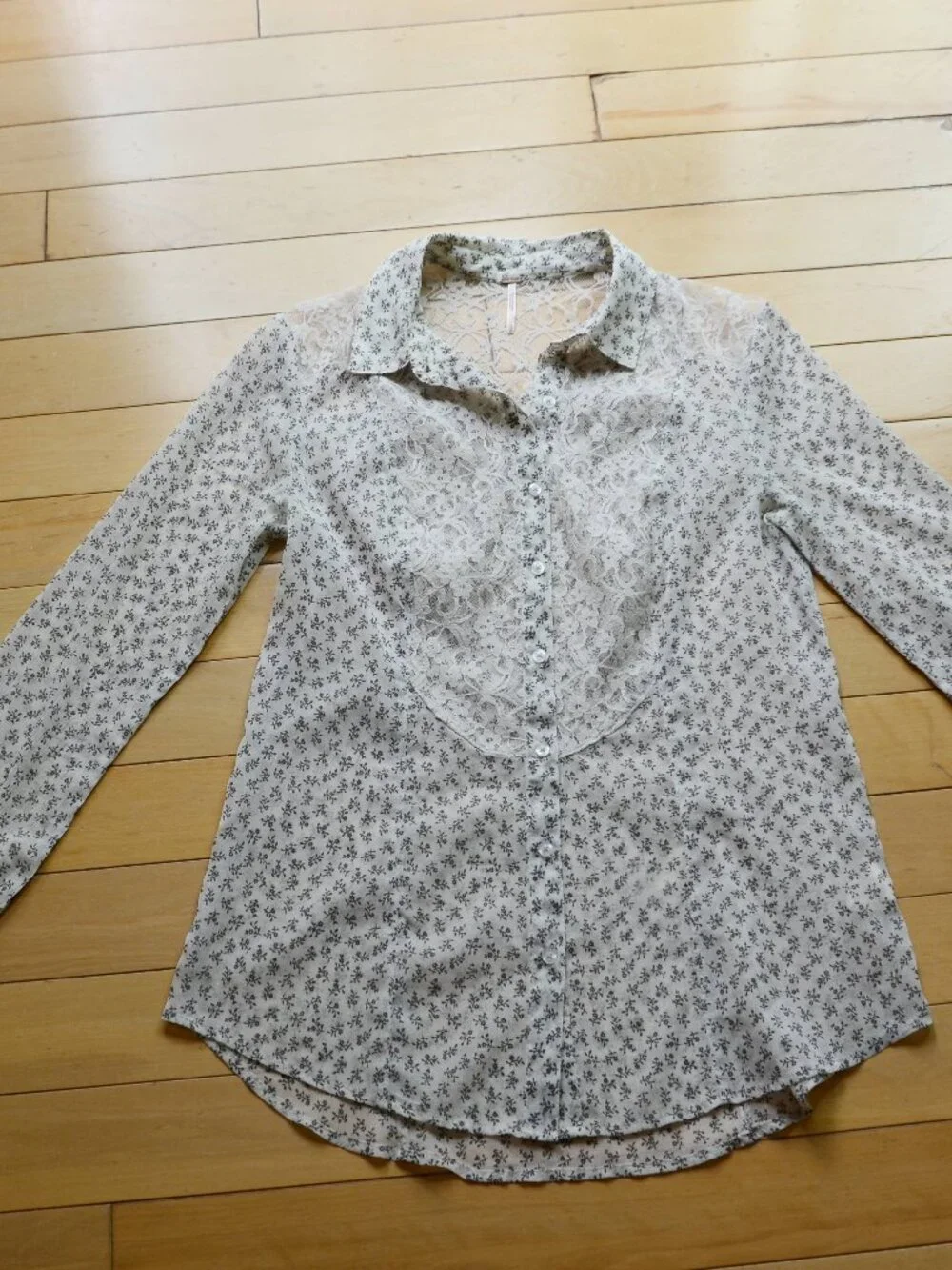 FREE PEOPLE Women's Sheer Floral Button Up Long Sleeve Lace Inserts Size S